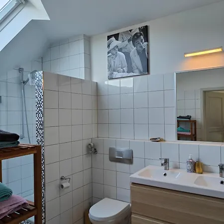 Im Loewental Galeriewohnung An Der Ruhr, 2 Schlafzimmer Auf 2 Ebenen Apartment Essen