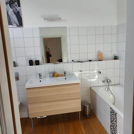 Apartment Im Loewental Galeriewohnung An Der Ruhr, 2 Schlafzimmer Auf 2 Ebenen Essen