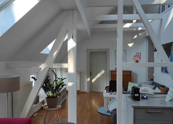 Im Loewental Galeriewohnung An Der Ruhr, 2 Schlafzimmer Auf 2 Ebenen * إسن