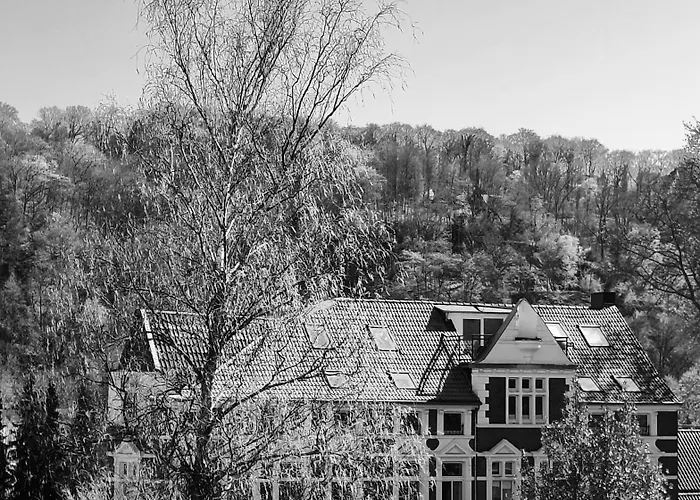 Appartamento Im Loewental Galeriewohnung An Der Ruhr, 2 Schlafzimmer Auf 2 Ebenen Essen